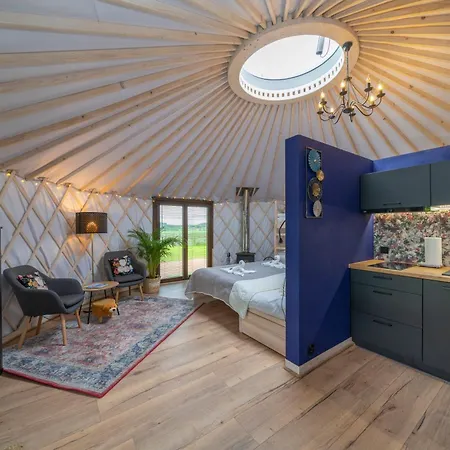 Dom W Domu - Izera Glamping *
