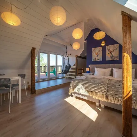 Dom W Domu - Izera Glamping Bed & Breakfast