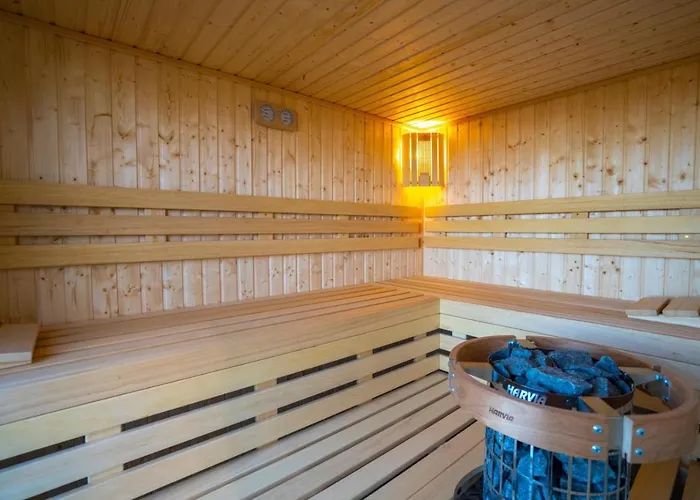 Dom W Domu - Izera Glamping 住宿加早餐酒店 Gajowka (Lower Silesia)