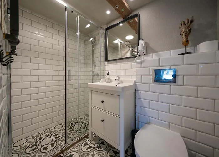 Dom W Domu - Izera Glamping 住宿加早餐酒店 Gajowka (Lower Silesia)