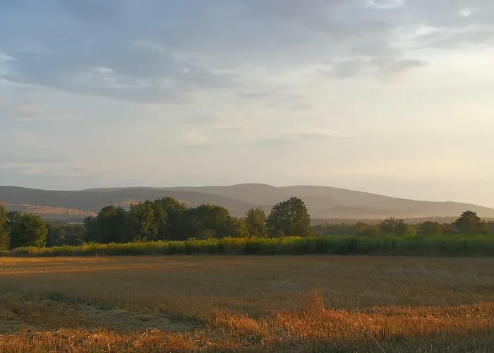 Dom W Domu - Izera Glamping 住宿加早餐酒店 Gajowka (Lower Silesia)